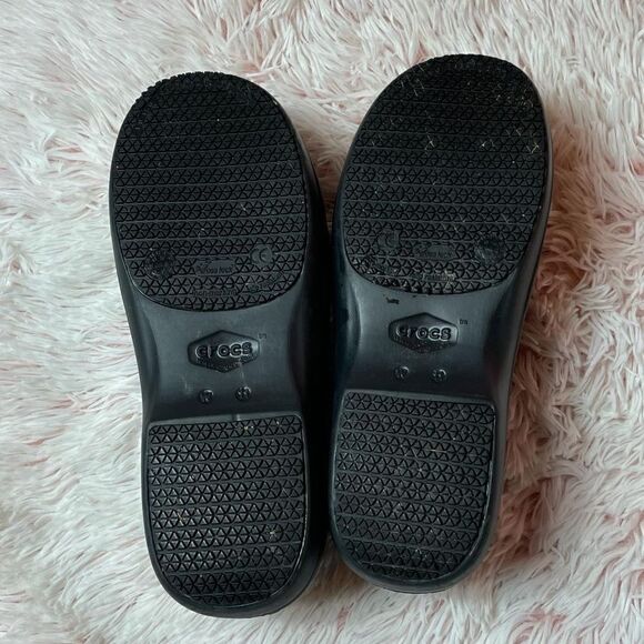 Black Crocs Clog style  - Picture 5 of 7